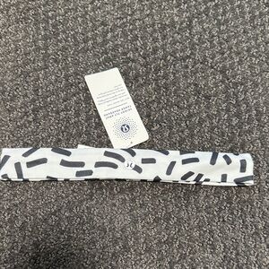 lululemon athletica Kids Headband - White and Gray